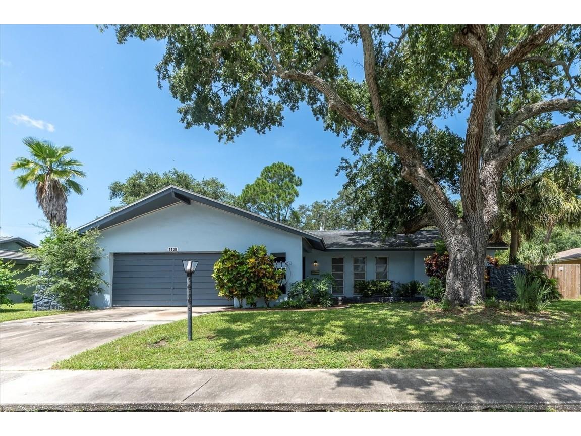 1100 Webb Drive Clearwater FL 33755 W7867126 image1