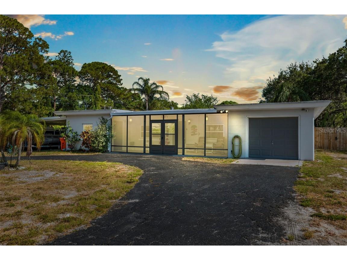 11000 54th Avenue N Saint Petersburg FL 33708 TB8312542 image1