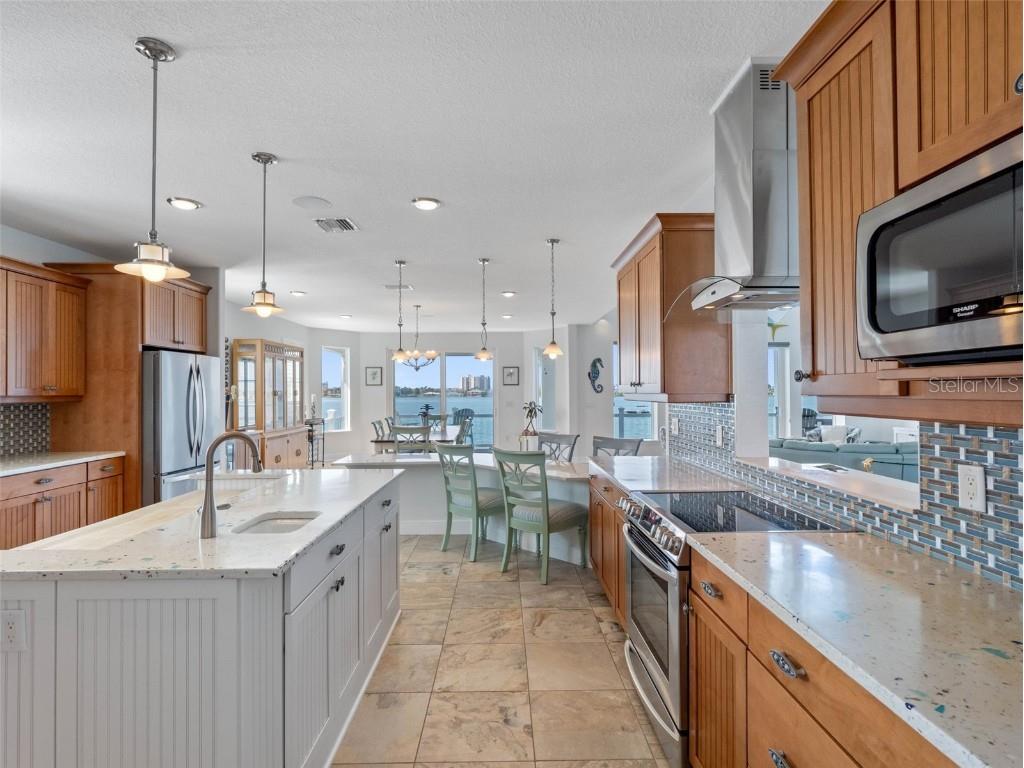 11000 8th Street E Treasure Island FL 33706 - BOCA CIEGA BAY TB8388340 image18