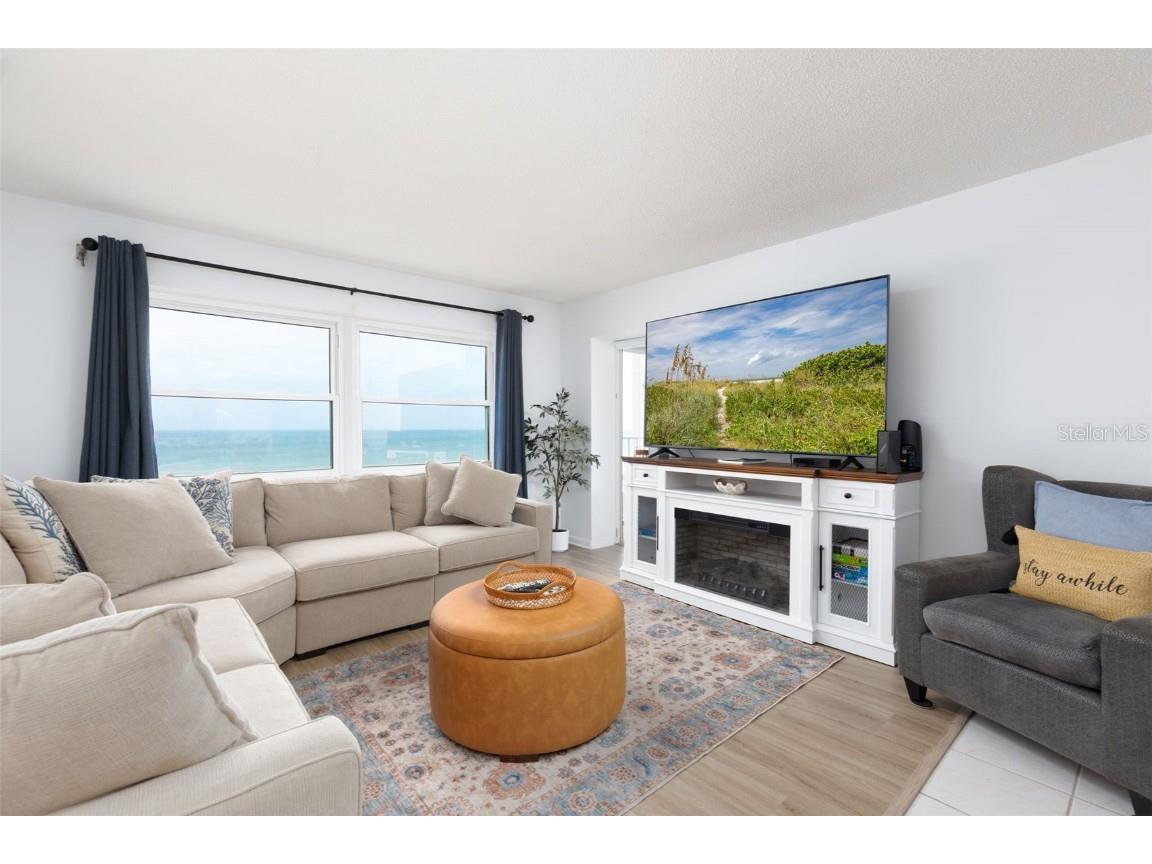 11000 Gulf Boulevard #1002 Treasure Island FL 33706 TB8310373 image2