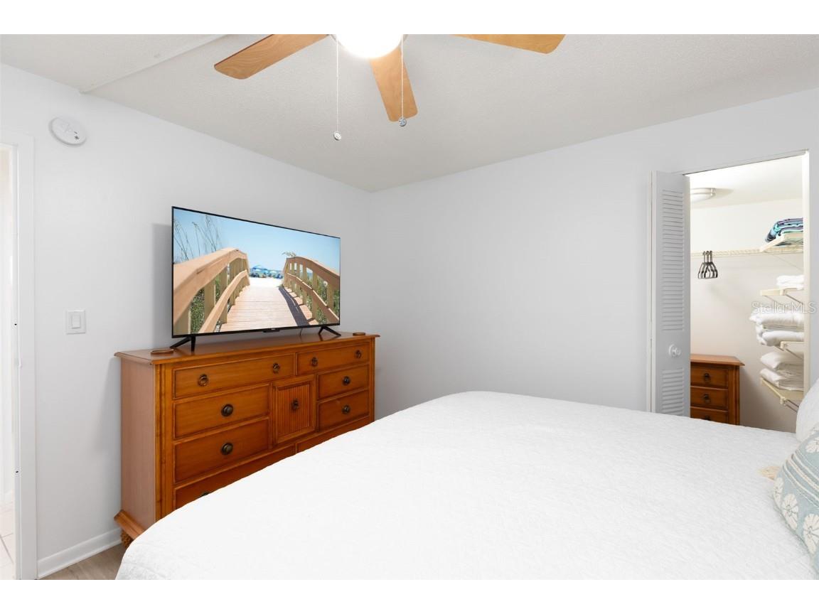 11000 Gulf Boulevard #1002 Treasure Island FL 33706 TB8310373 image20