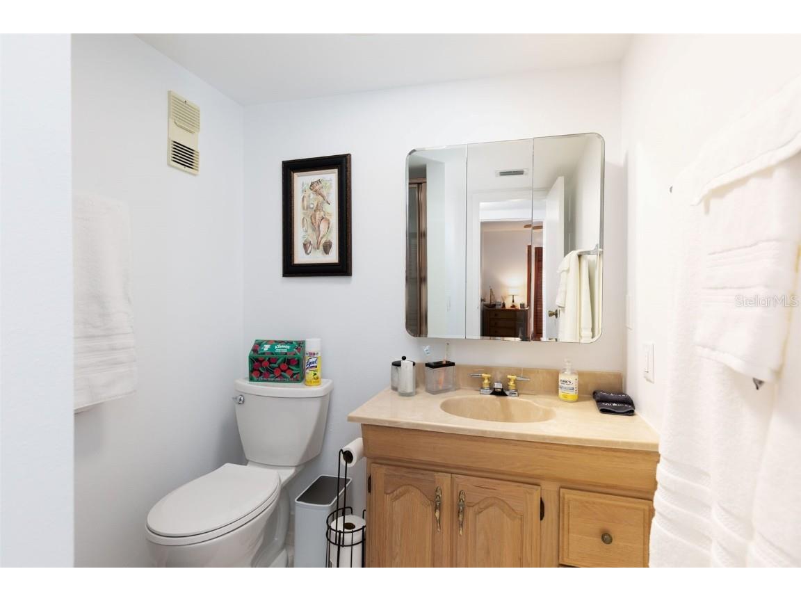 11000 Gulf Boulevard #1002 Treasure Island FL 33706 TB8310373 image21