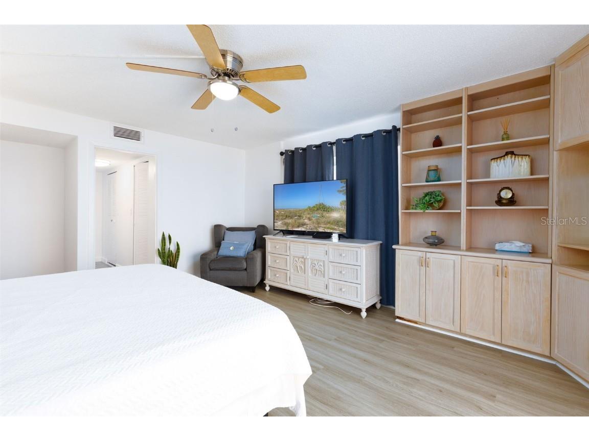 11000 Gulf Boulevard #1002 Treasure Island FL 33706 TB8310373 image24