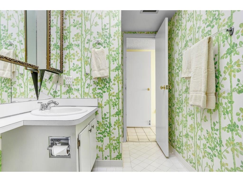 11000 Gulf Boulevard #603 Treasure Island FL 33706 TB8505862 image19