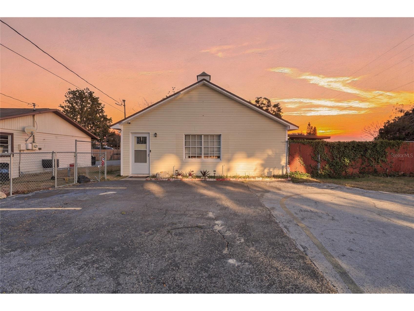 11004 Martha Avenue Port Richey FL 34668 L4959208 image1