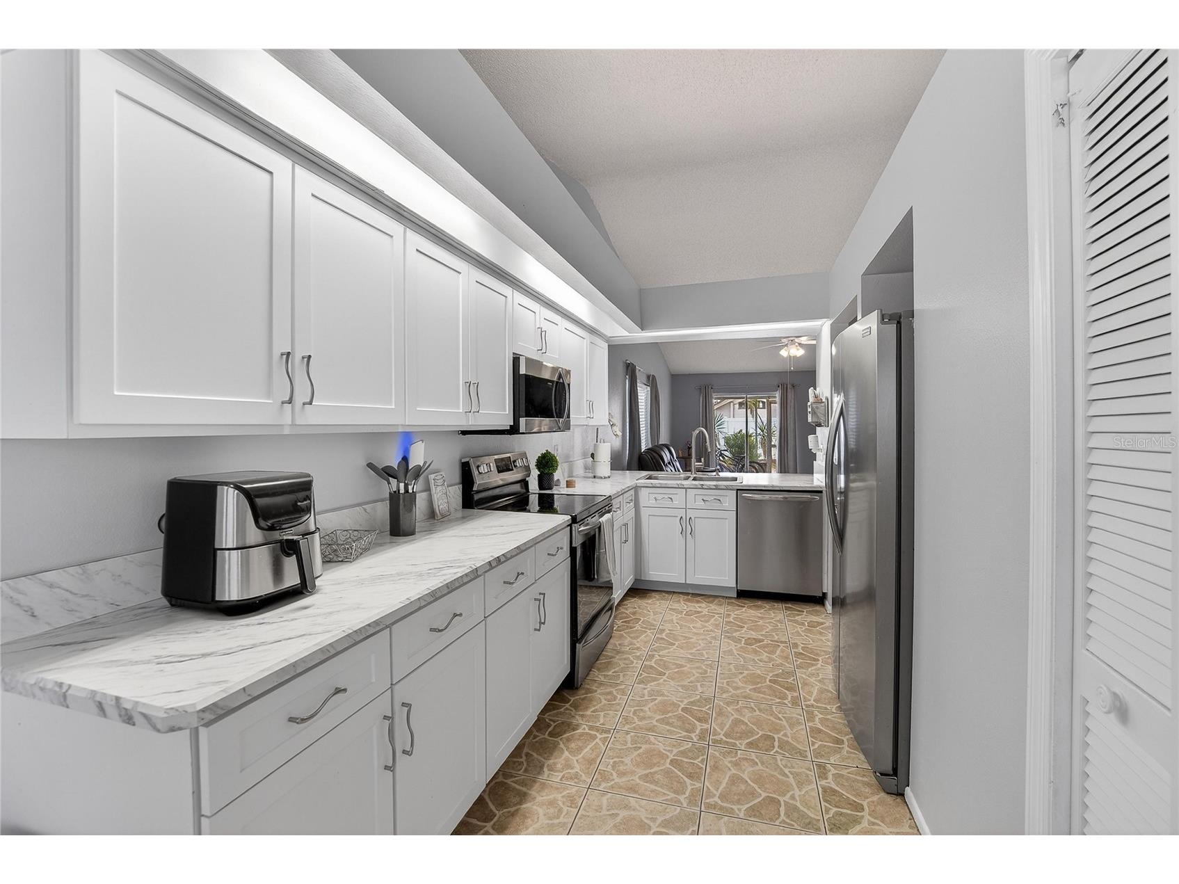 11005 Kenbrook Drive Riverview FL 33578 TB8438774 image8
