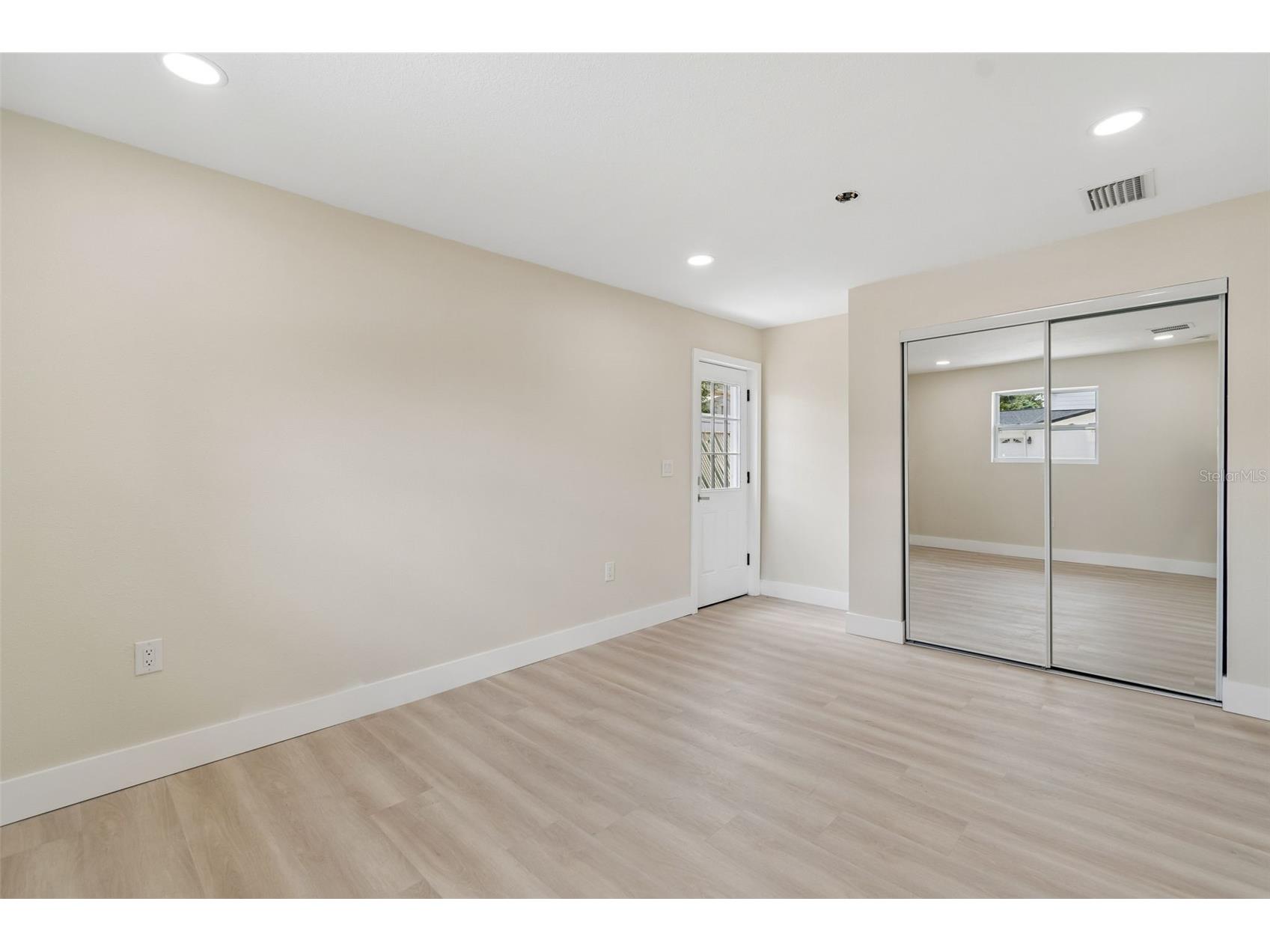 11006 N 61st Street Tampa FL 33617 TB8509089 image24