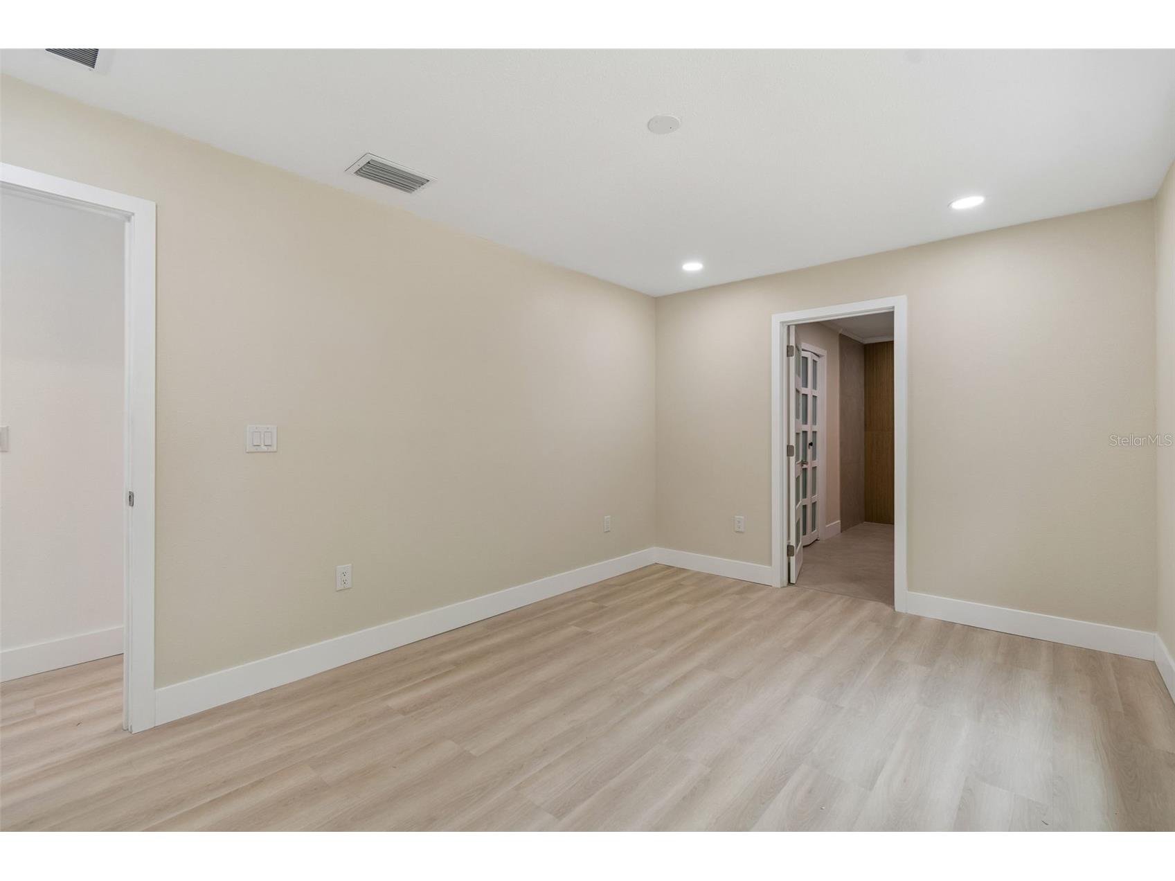 11006 N 61st Street Tampa FL 33617 TB8509089 image40