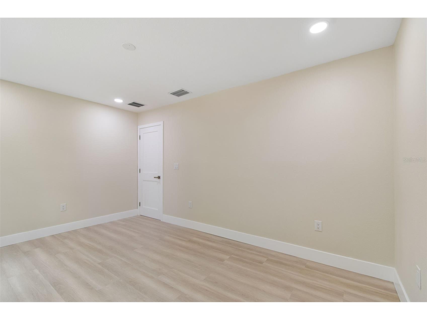 11006 N 61st Street Tampa FL 33617 TB8509089 image42