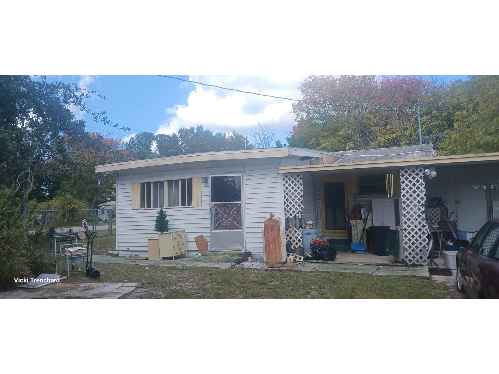 11008 Pine Tree Lane Port Richey FL 34668 W7859933 image1