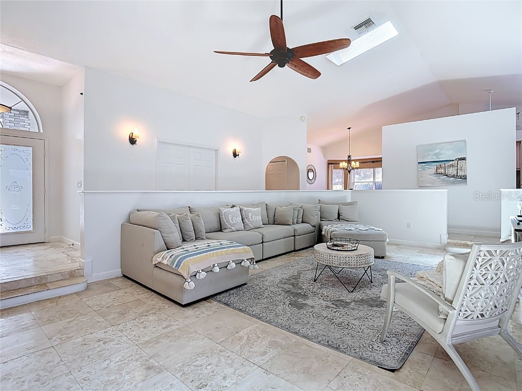 11009 Woodland Waters Boulevard Weeki Wachee FL 34613 - TOOKE SHORE LAKE TB8422112 image11