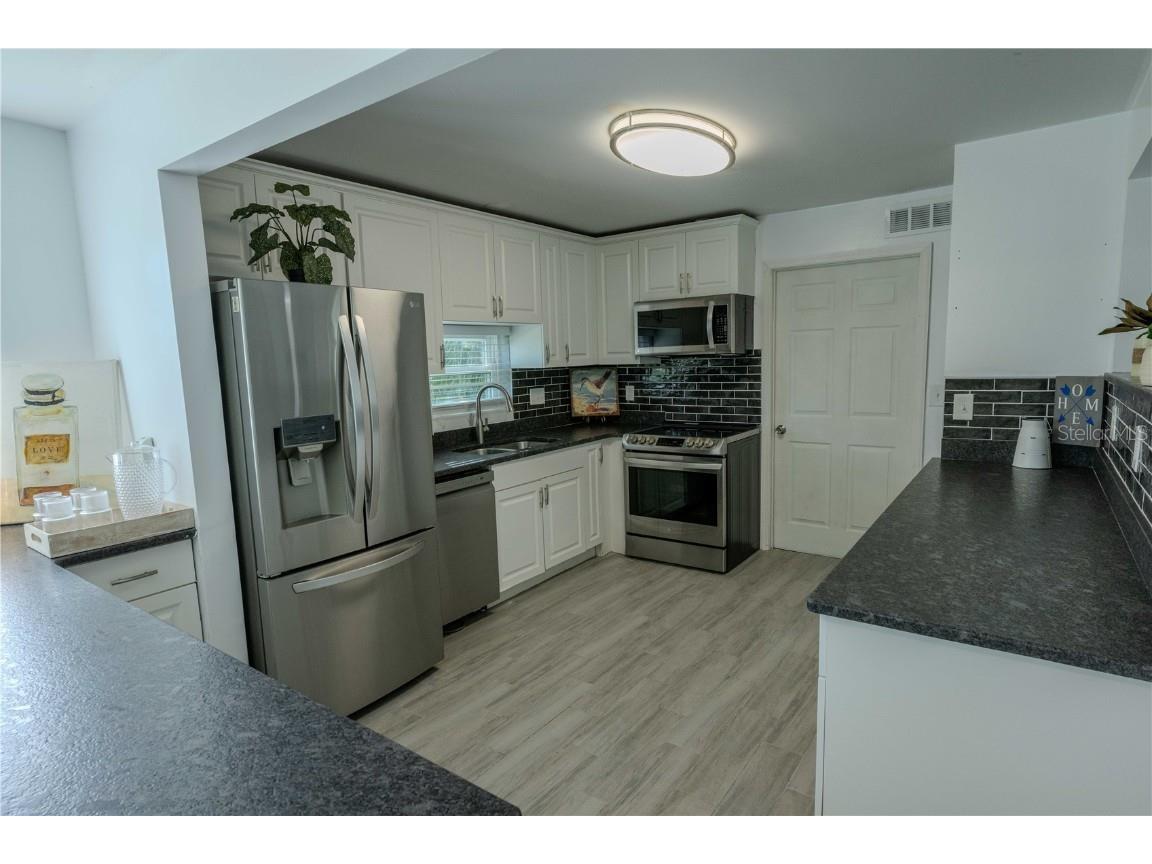 1101 28th Avenue S Saint Petersburg FL 33705 - LAKE MAGGIORE TB8417923 image15