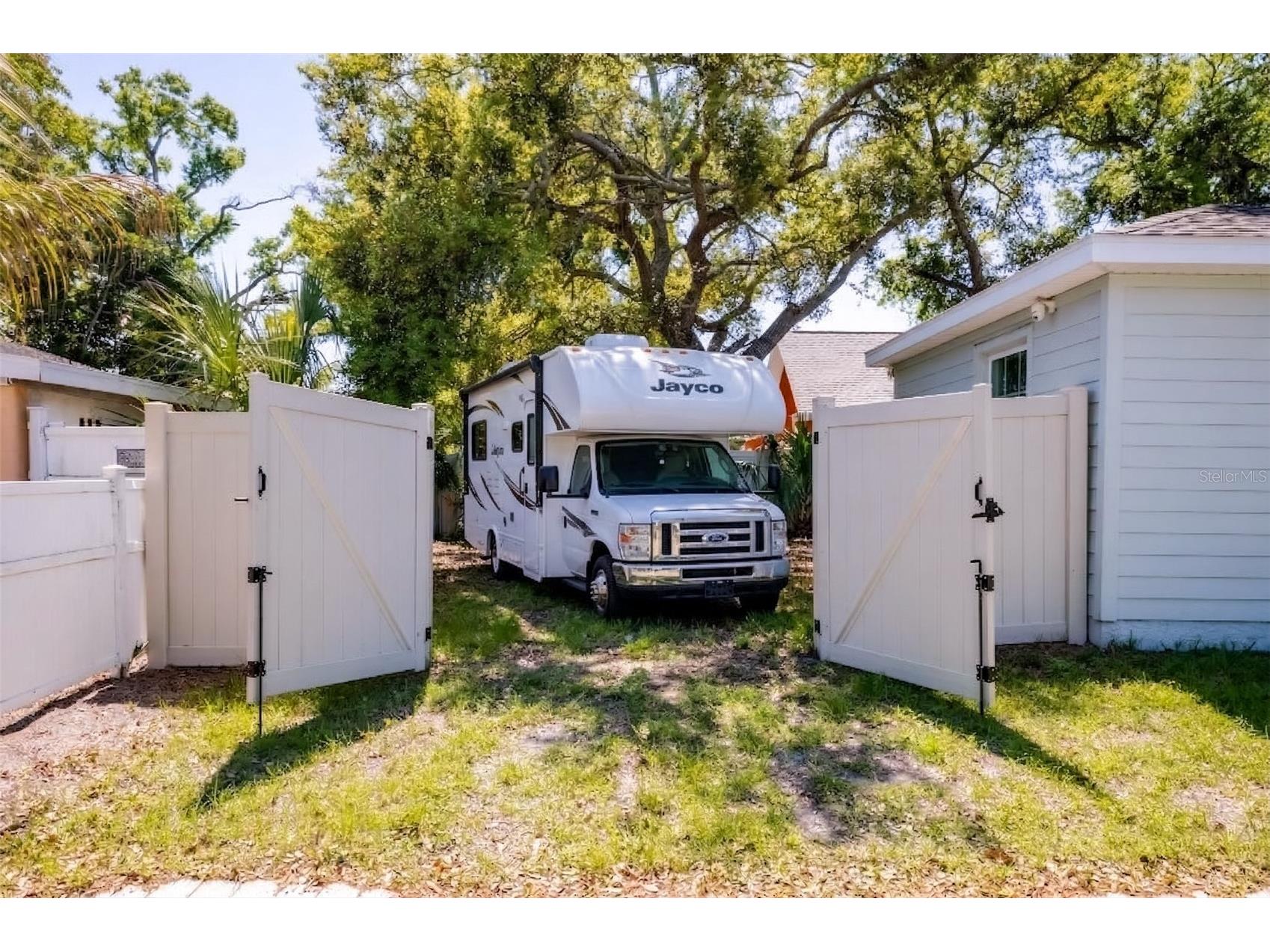 1101 2nd Street W Bradenton FL 34205 A4686799 image36