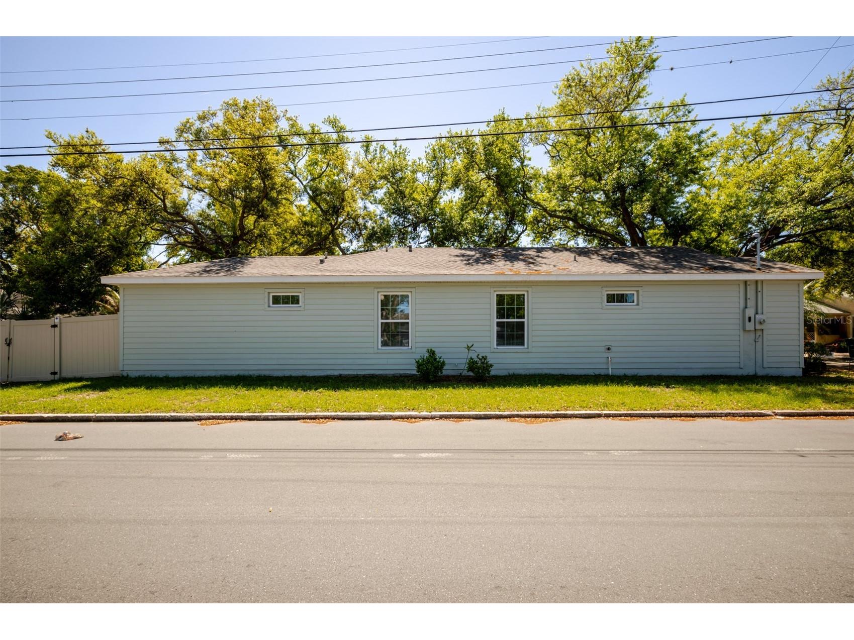 1101 2nd Street W Bradenton FL 34205 A4686799 image77
