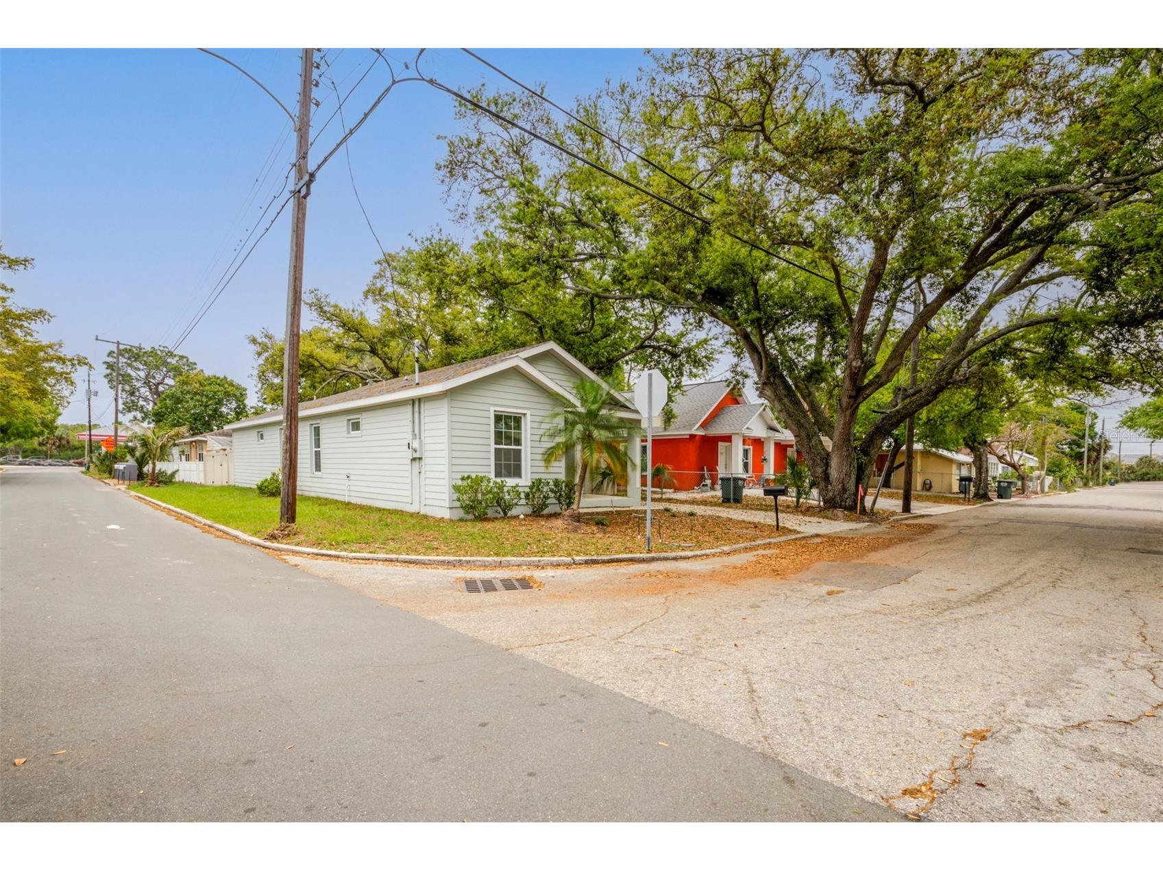 1101 2nd Street W Bradenton FL 34205 A4686799 image87