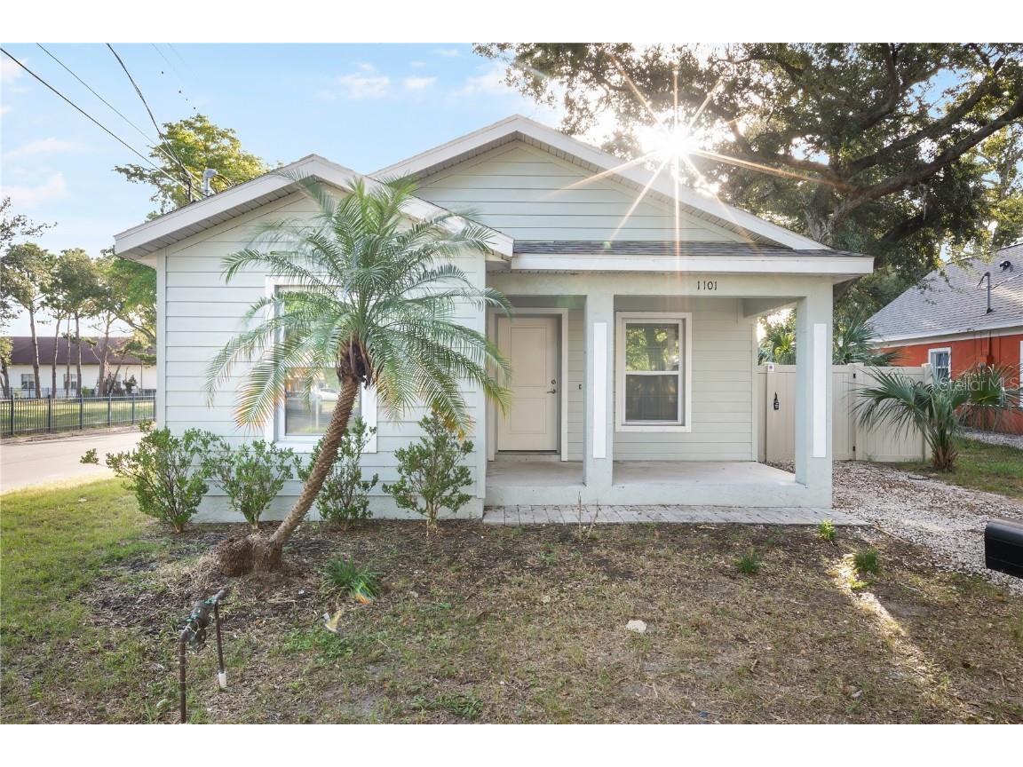 1101 2nd Street W Bradenton FL 34205 TB8433036 image1