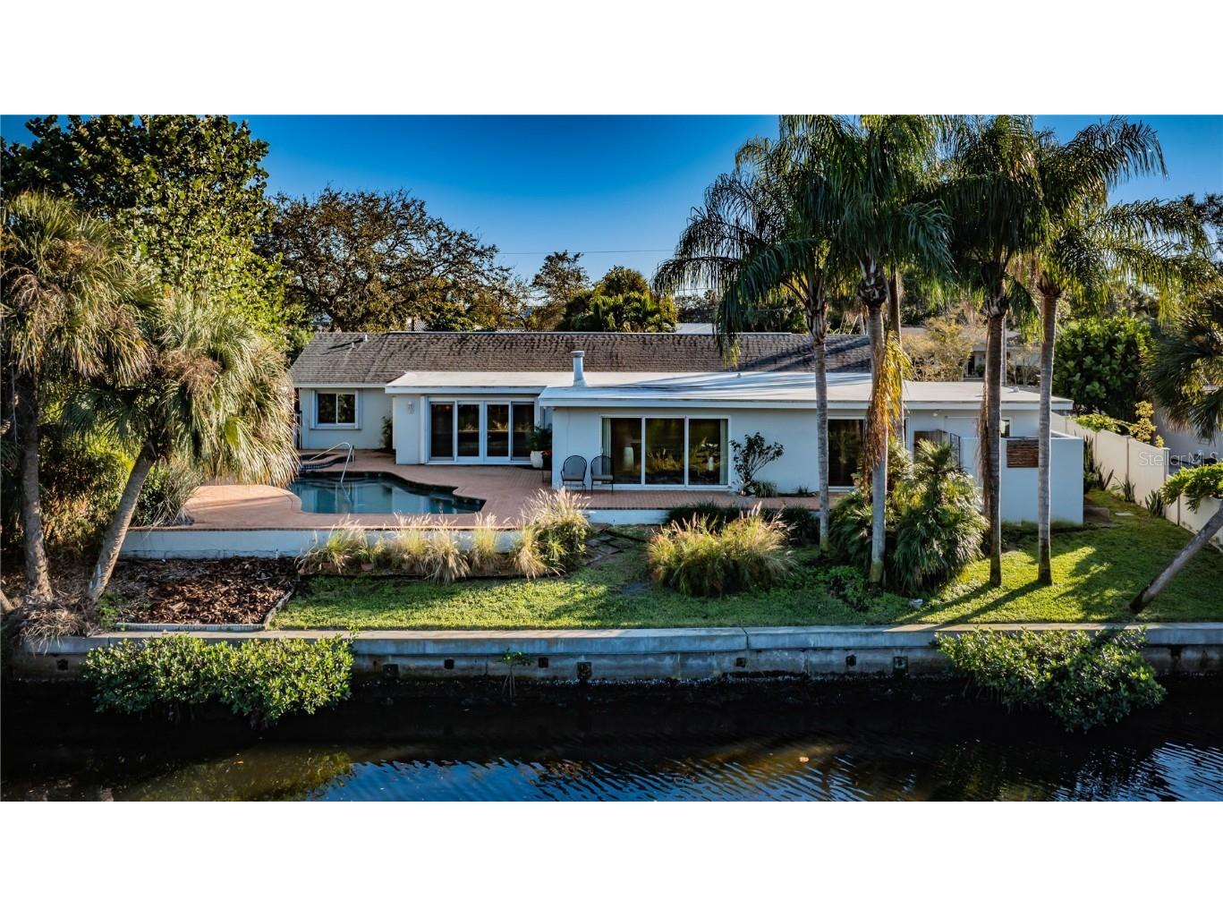 1101 45th Avenue NE Saint Petersburg FL 33703 U8146900 image1