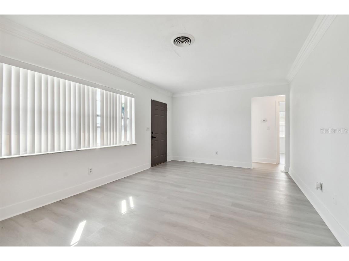 1101 75th Avenue N Saint Petersburg FL 33702 TB8441881 image10