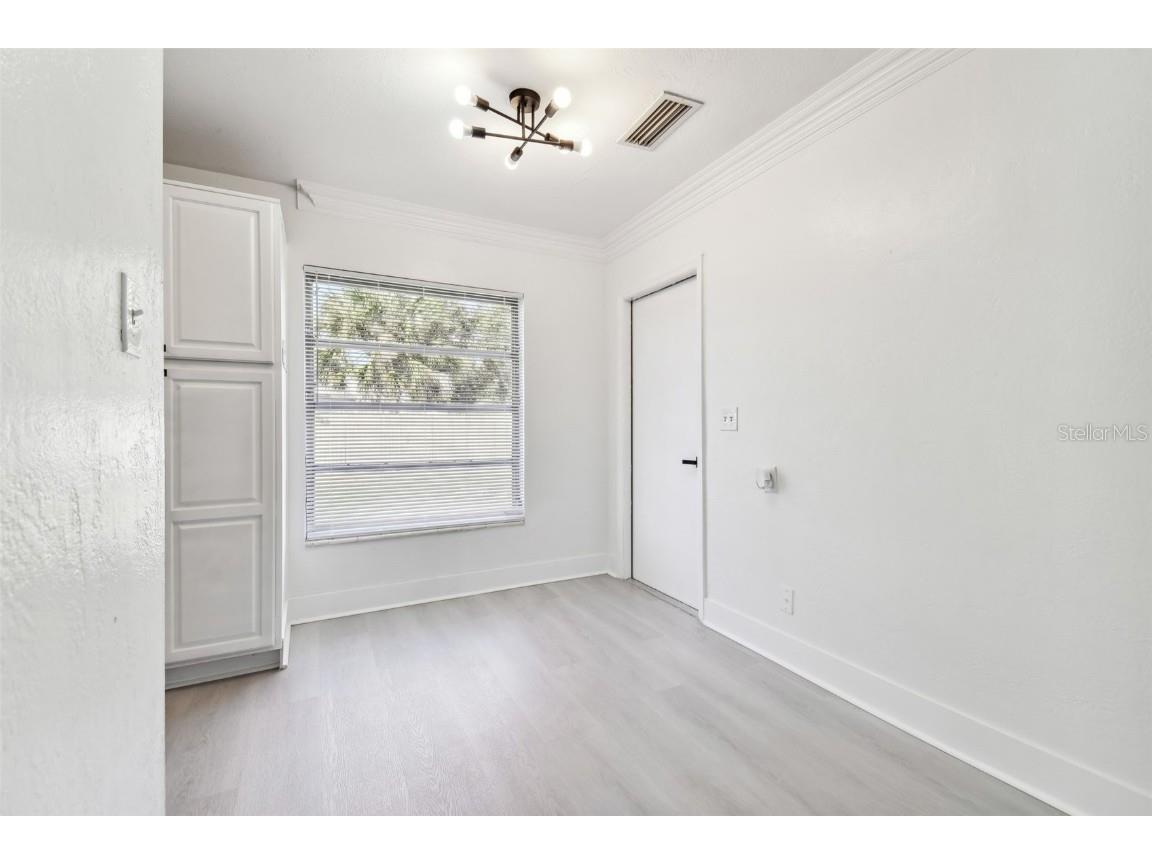 1101 75th Avenue N Saint Petersburg FL 33702 TB8441881 image14