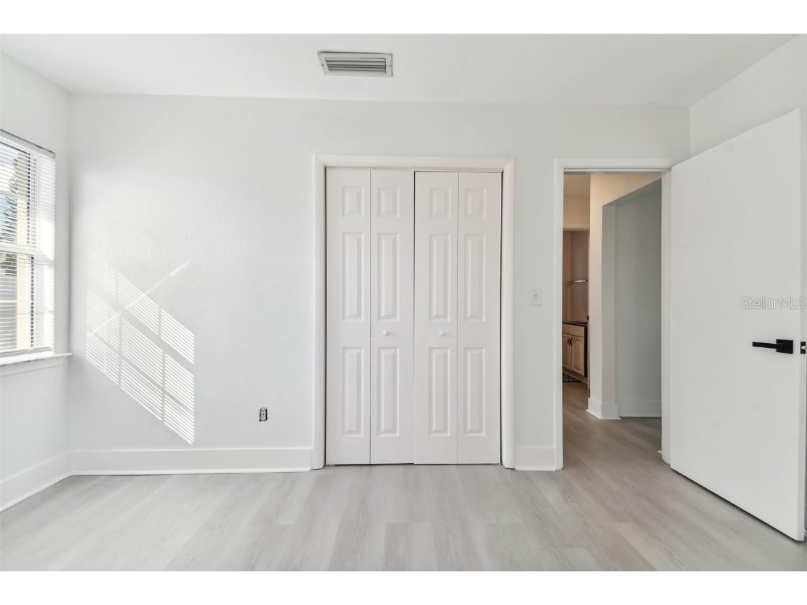 1101 75th Avenue N Saint Petersburg FL 33702 TB8441881 image27