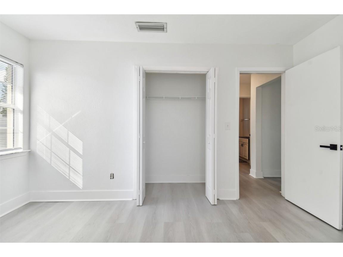 1101 75th Avenue N Saint Petersburg FL 33702 TB8441881 image28