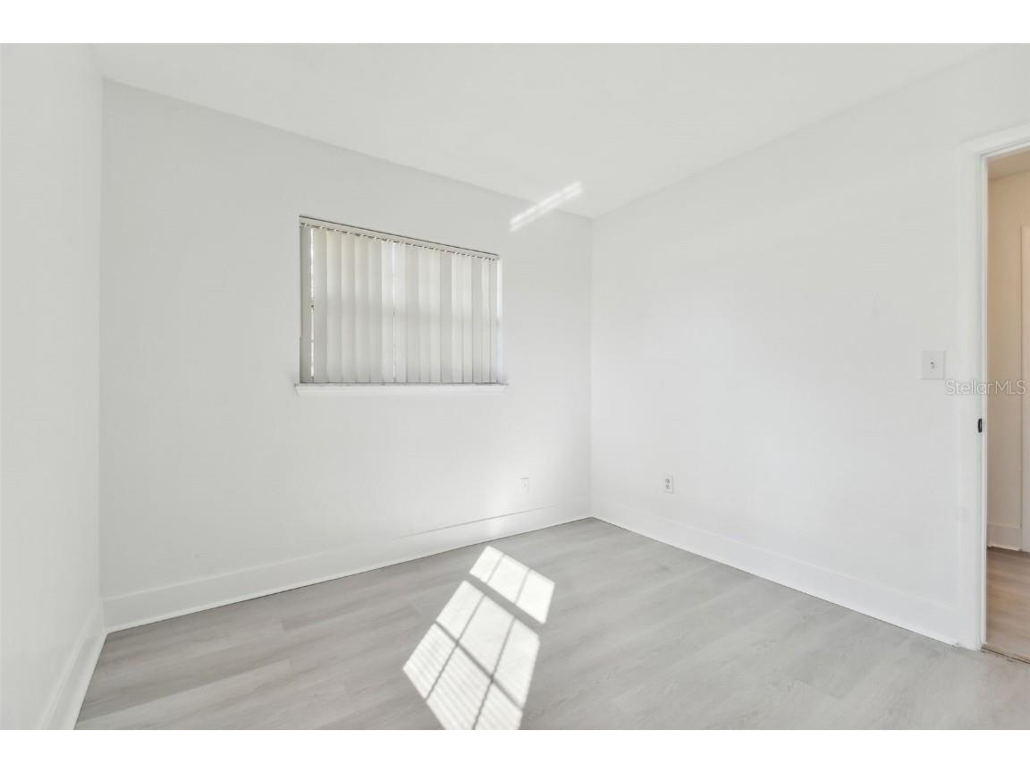 1101 75th Avenue N Saint Petersburg FL 33702 TB8441881 image32