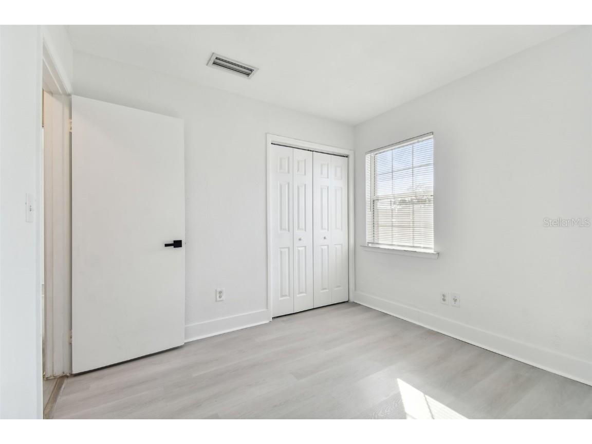 1101 75th Avenue N Saint Petersburg FL 33702 TB8441881 image34