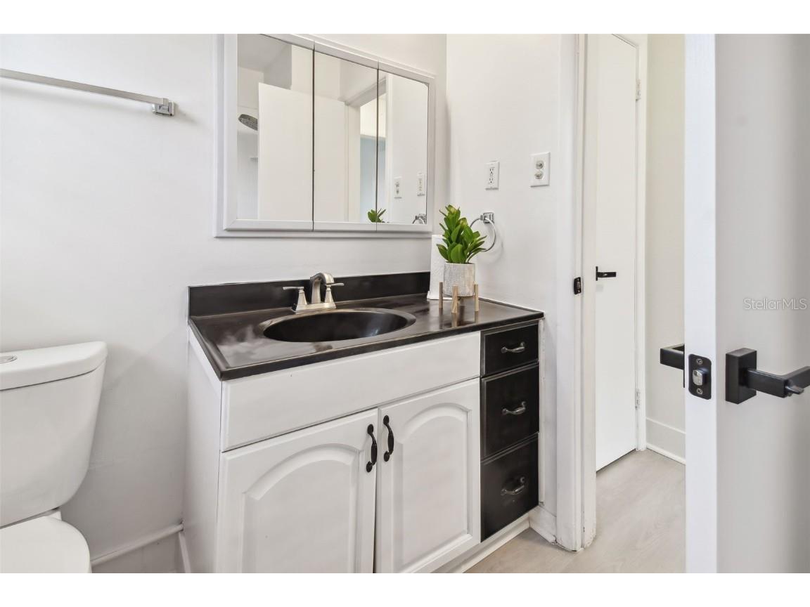 1101 75th Avenue N Saint Petersburg FL 33702 TB8441881 image35