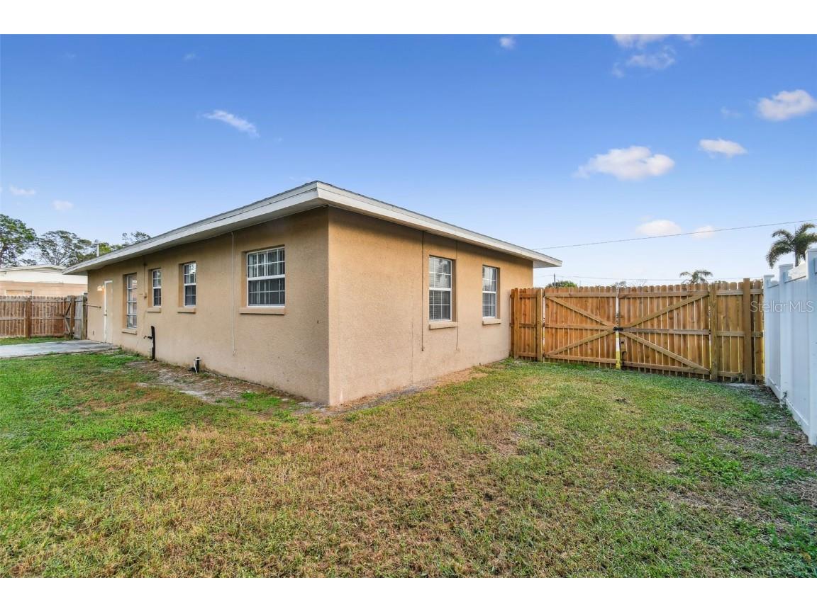 1101 75th Avenue N Saint Petersburg FL 33702 TB8441881 image44