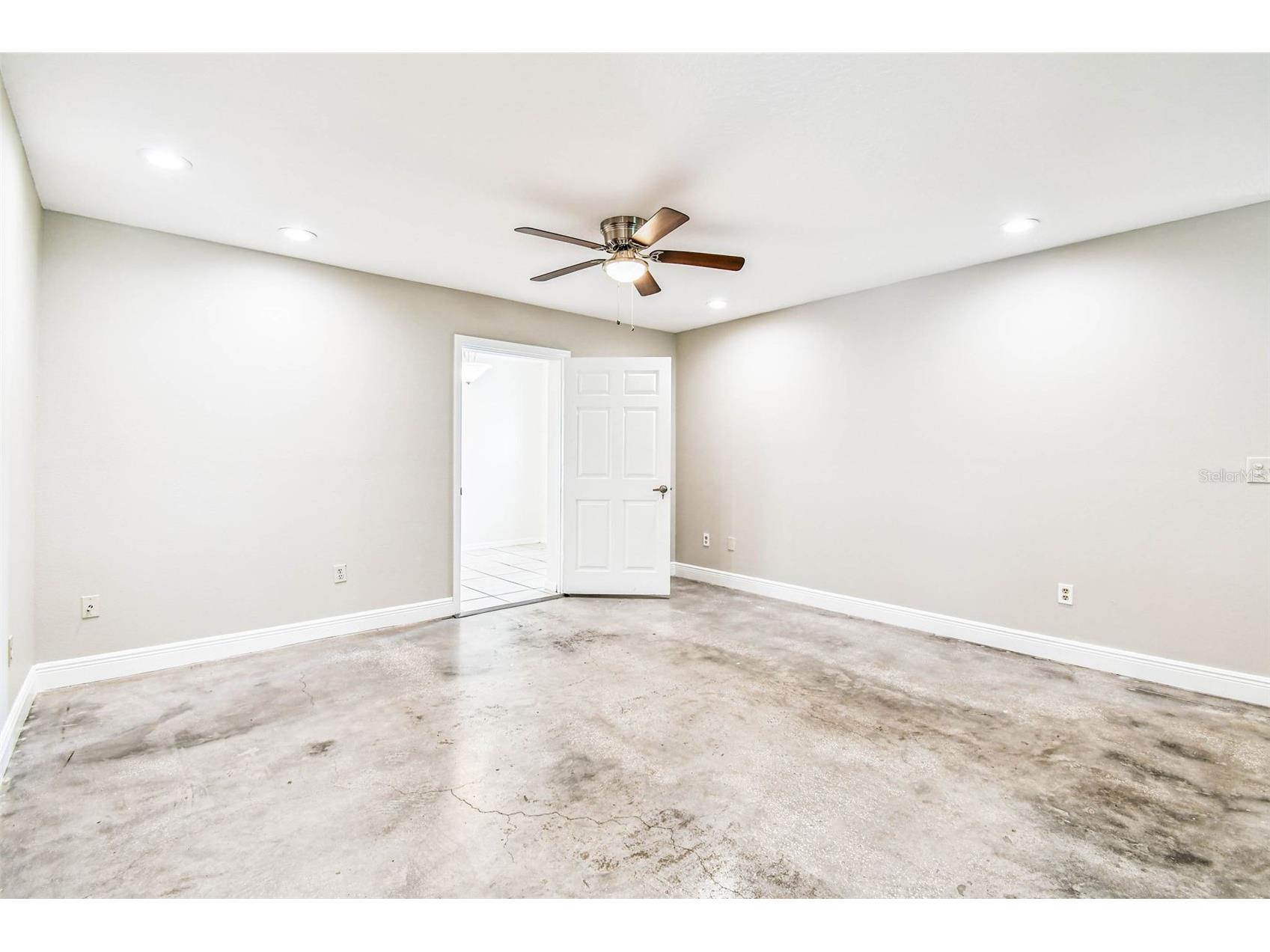 1101 81st Avenue N Saint Petersburg FL 33702 - TINNEY CREEK TB8425001 image40