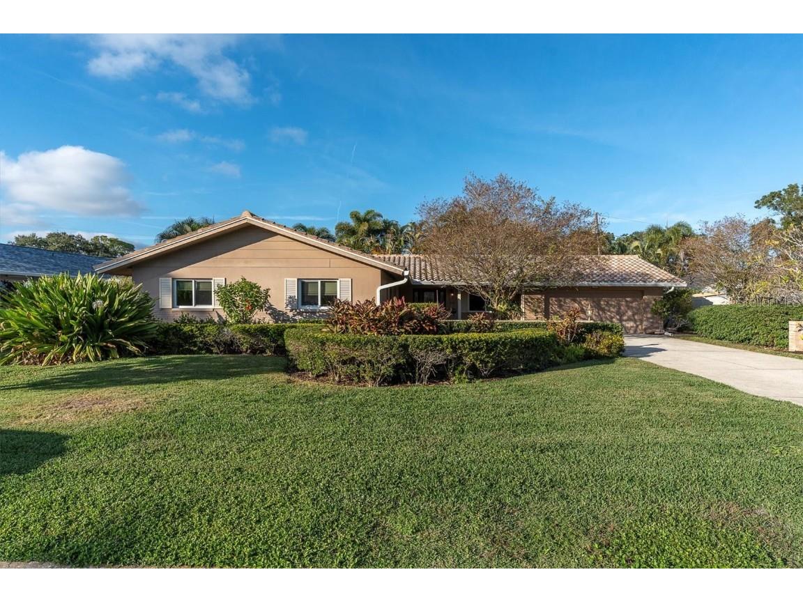 1101 87th Avenue N Saint Petersburg FL 33702 TB8442179 image1