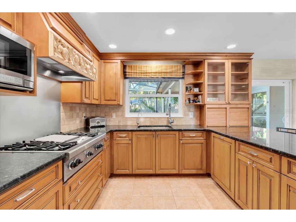 1101 87th Avenue N Saint Petersburg FL 33702 TB8442179 image18