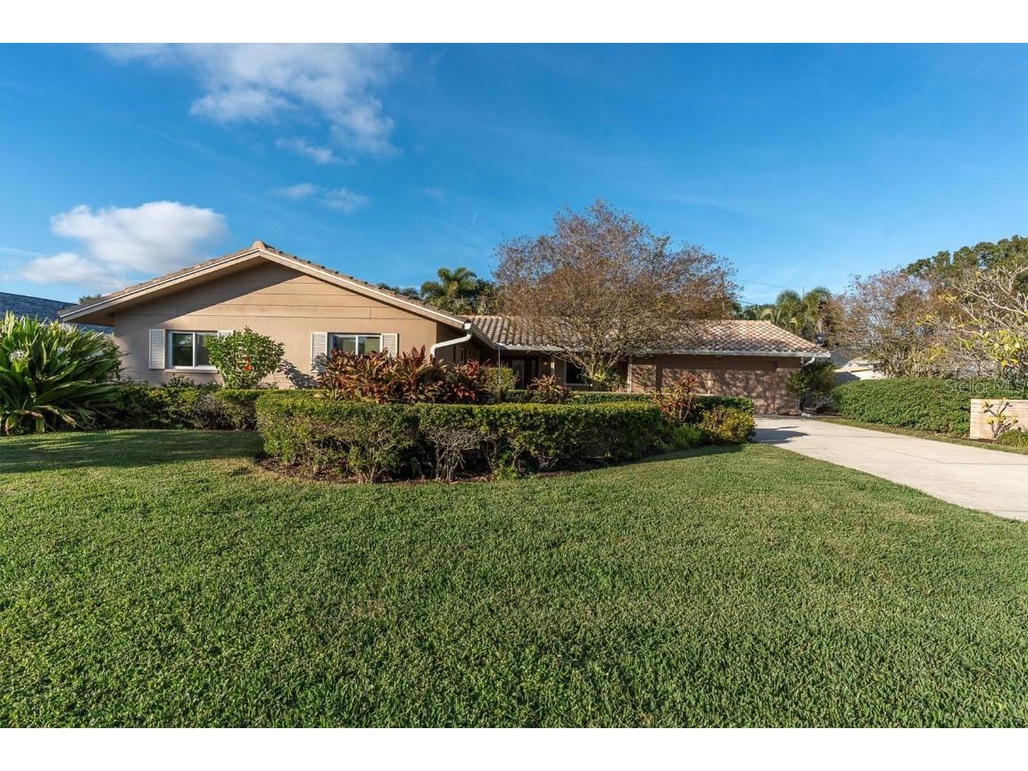 1101 87th Avenue N Saint Petersburg FL 33702 TB8442179 image2