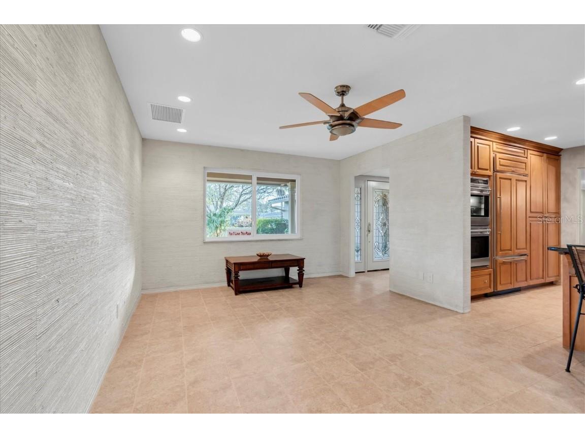 1101 87th Avenue N Saint Petersburg FL 33702 TB8442179 image25