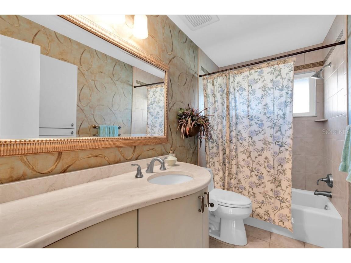 1101 87th Avenue N Saint Petersburg FL 33702 TB8442179 image36