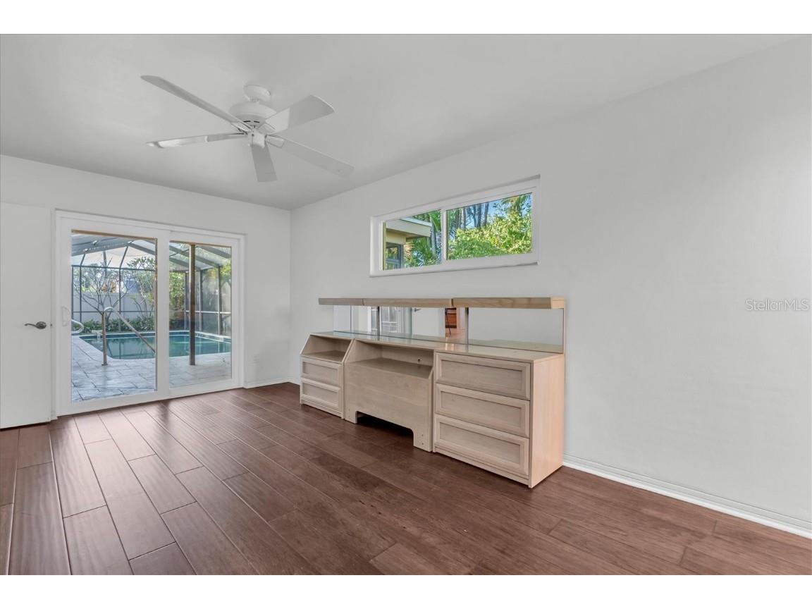 1101 87th Avenue N Saint Petersburg FL 33702 TB8442179 image44