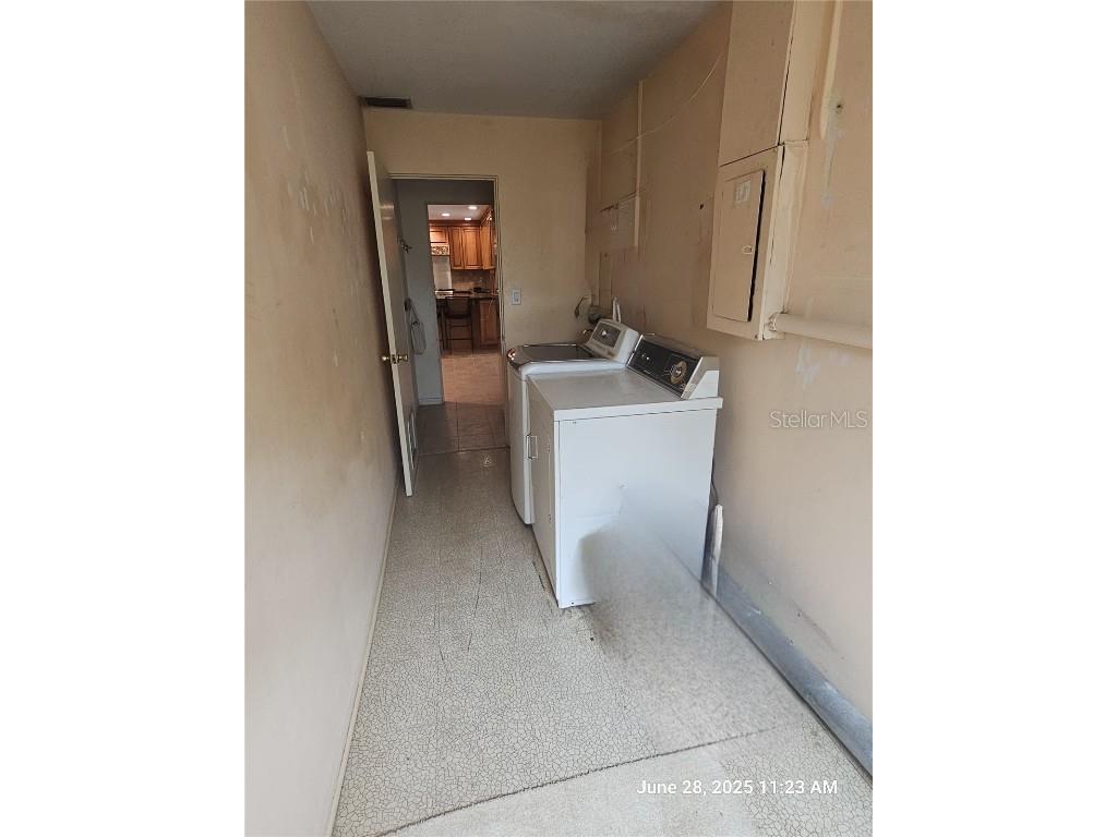 1101 87th Avenue N Saint Petersburg FL 33702 TB8442179 image9