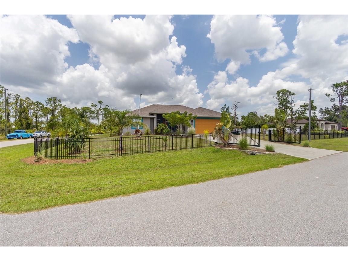 1101 Amnesty Drive North Port FL 34288 C7478094 image1