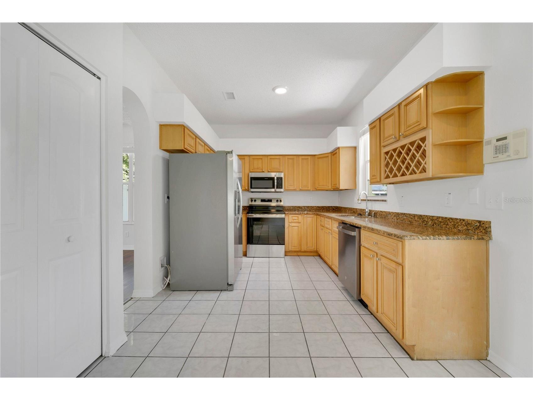 1101 Blufield Avenue Brandon FL 33511 O6417517 image8