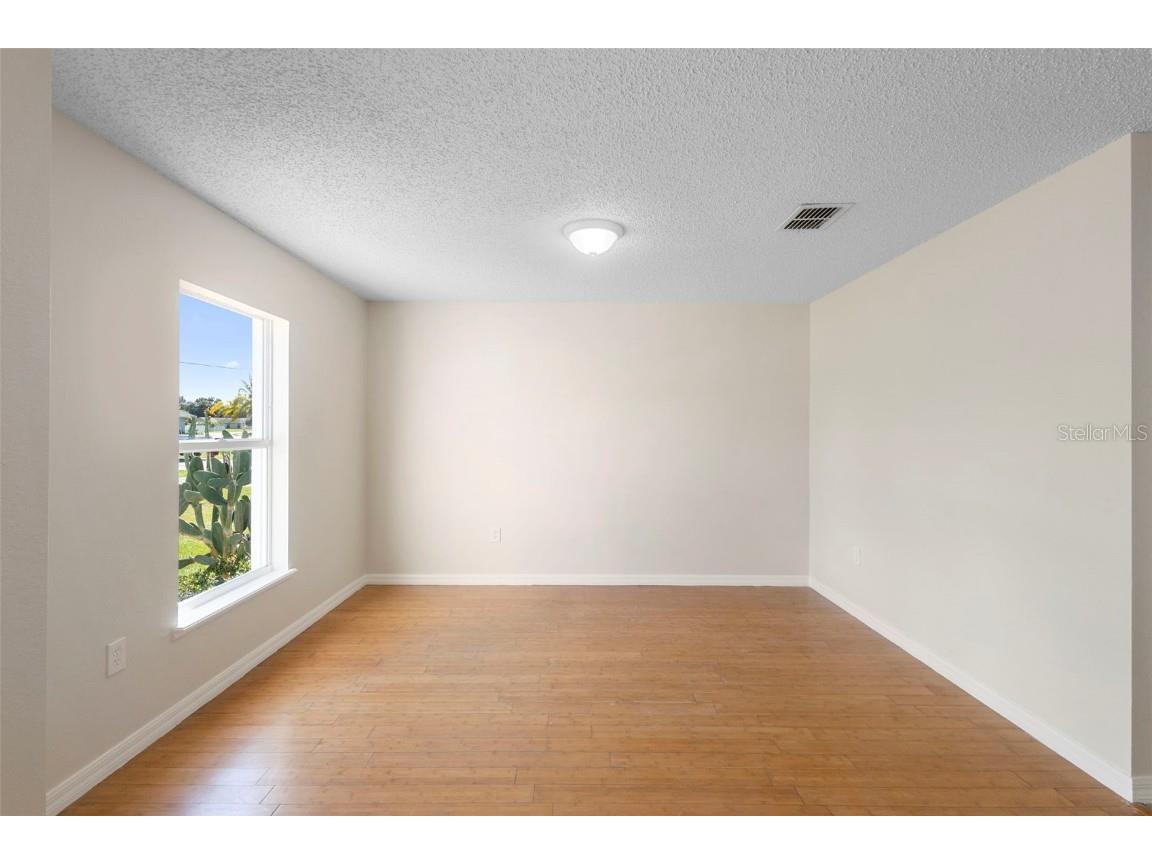 1101 Cambourne Drive Kissimmee FL 34758 V4945303 image12