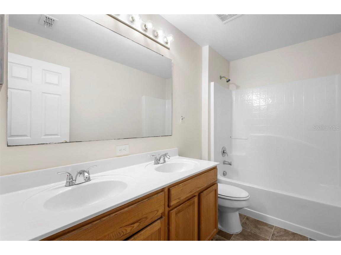 1101 Cambourne Drive Kissimmee FL 34758 V4945303 image44