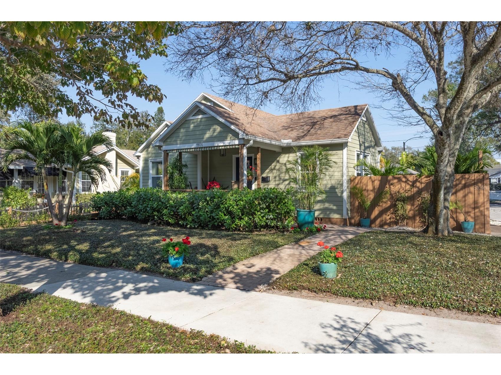1101 Crescent Lake Drive N Saint Petersburg FL 33701 TB8472089 image1