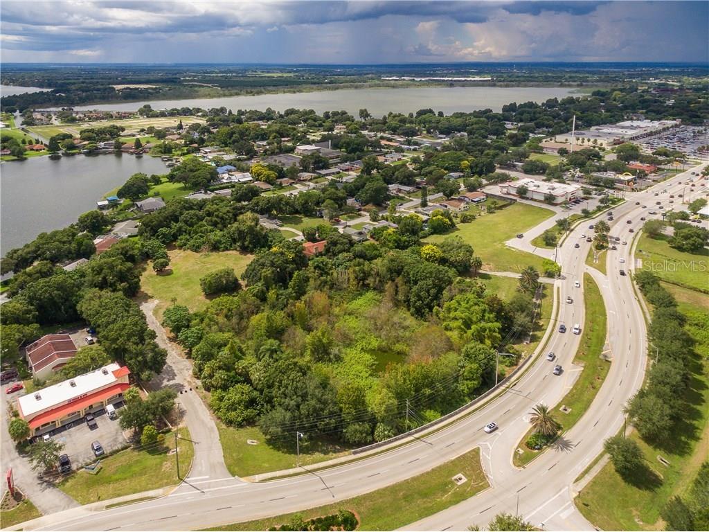 1101 Cypress Gardens Boulevard Winter Haven FL 33884 P4712420 image6