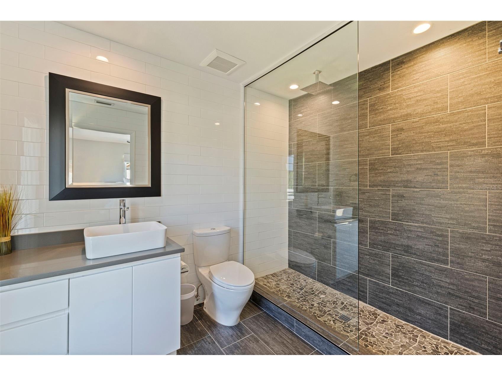 1101 Jungle Avenue N Saint Petersburg FL 33710 TB8506588 image37
