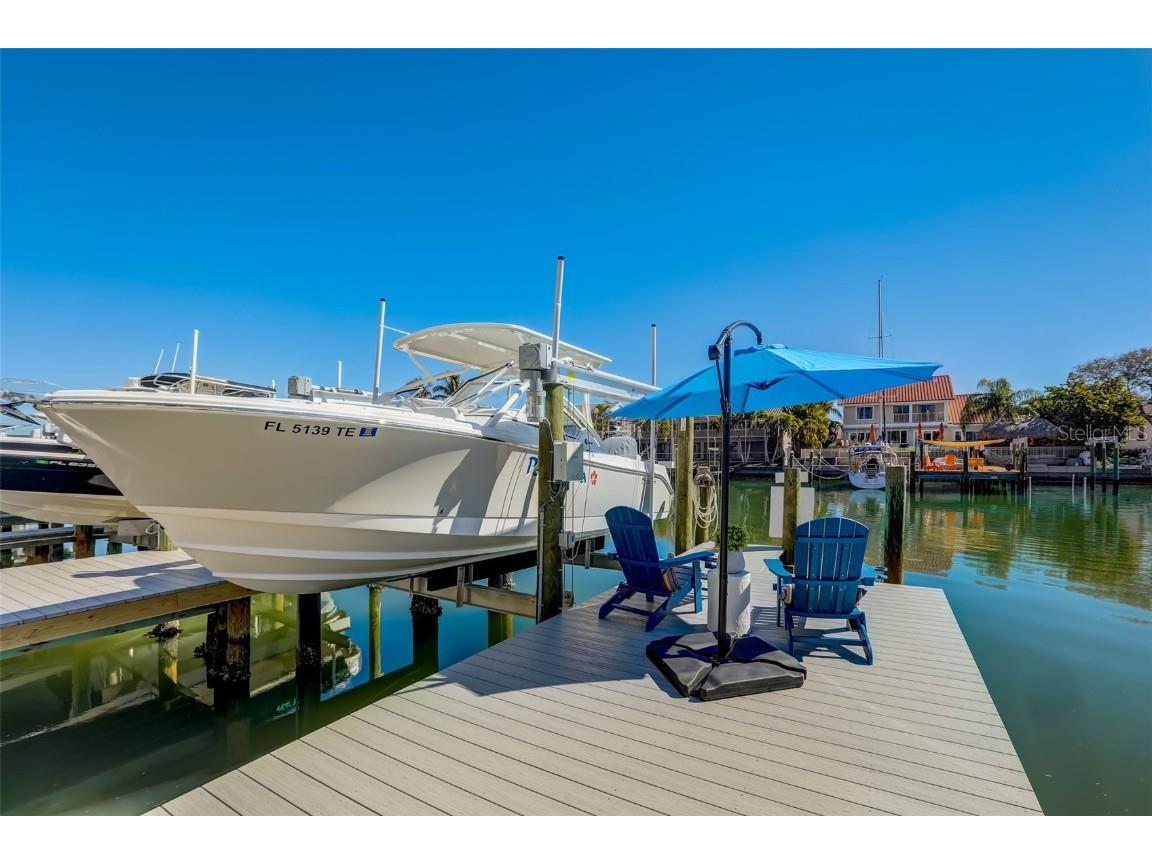 1101 Pinellas Bayway S #106 Tierra Verde FL 33715 U8230763 image1