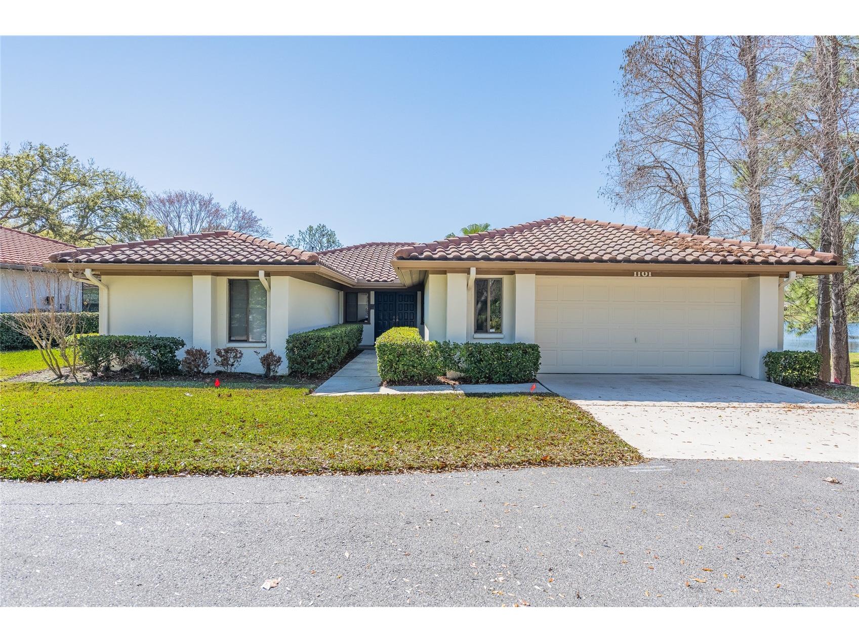 1101 Rolling Woods Lane Lakeland FL 33813 - CANYON LAKE L4959653 image1