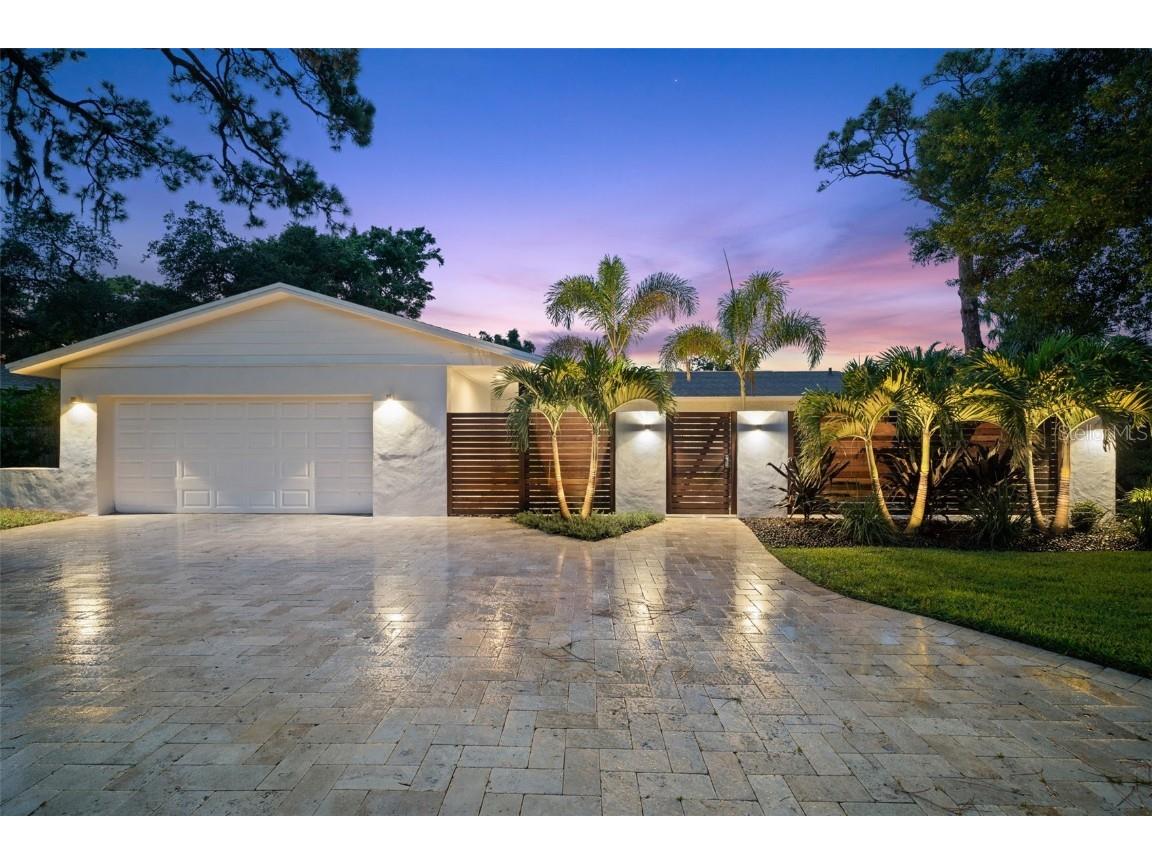 1101 Serpentine Drive S Saint Petersburg FL 33705 U8209105 image1