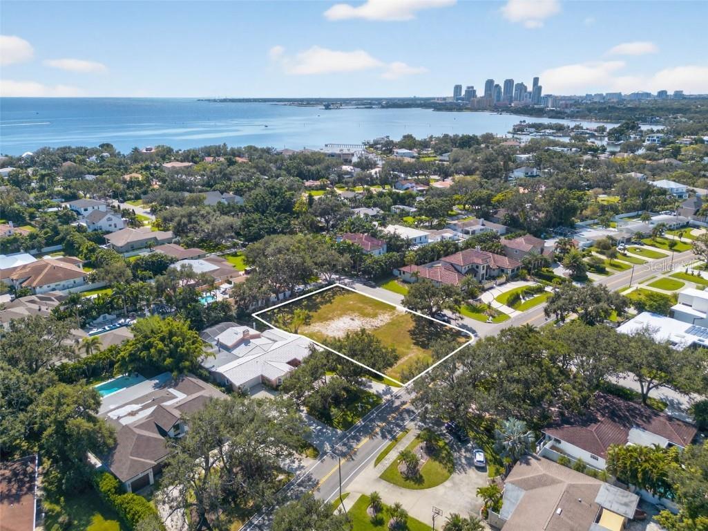 1101 Snell Isle Boulevard NE Saint Petersburg FL 33704 TB8440472 image4