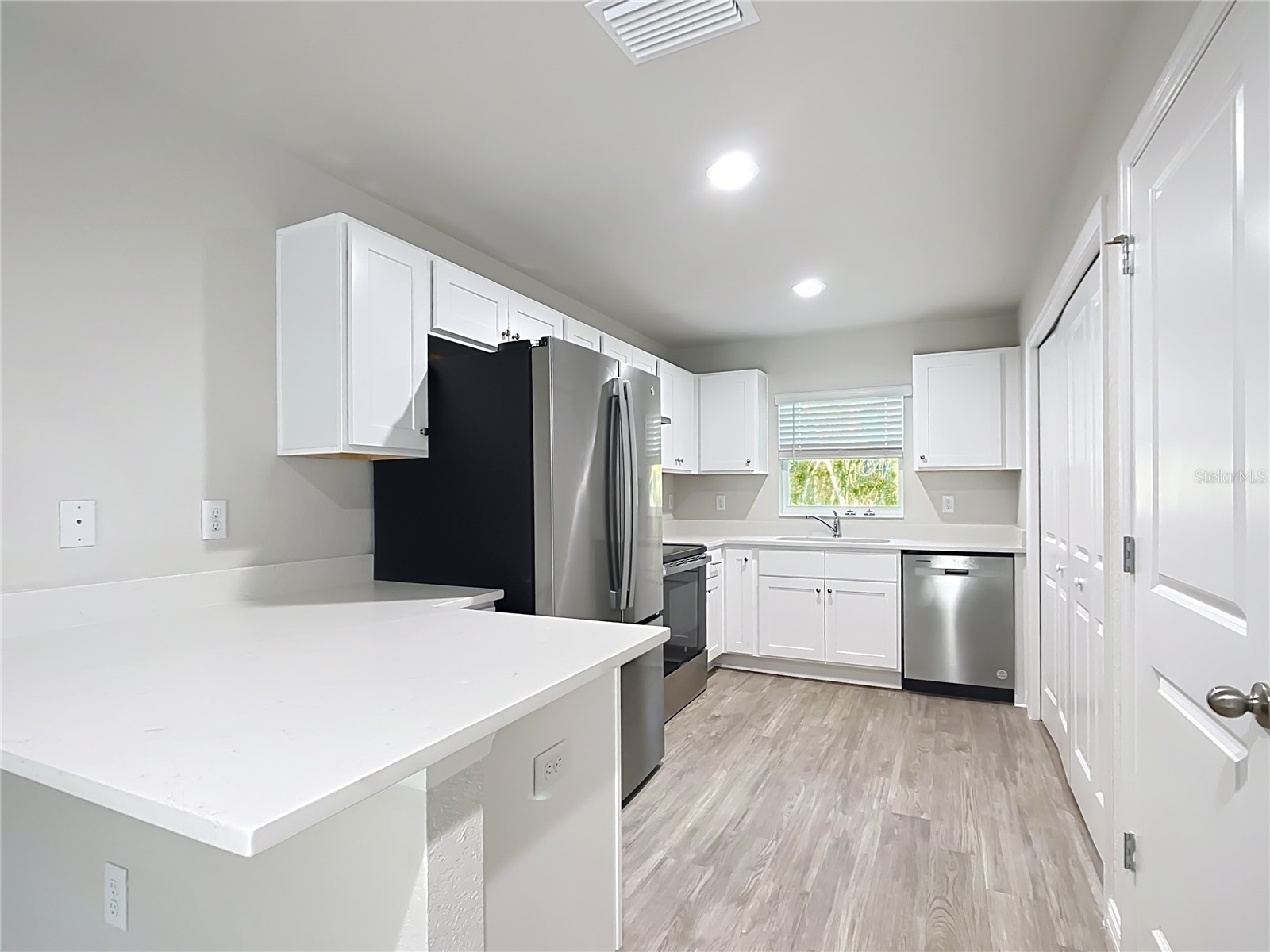 11010 N Edith Point Citrus Springs FL 34434 OM721936 image8