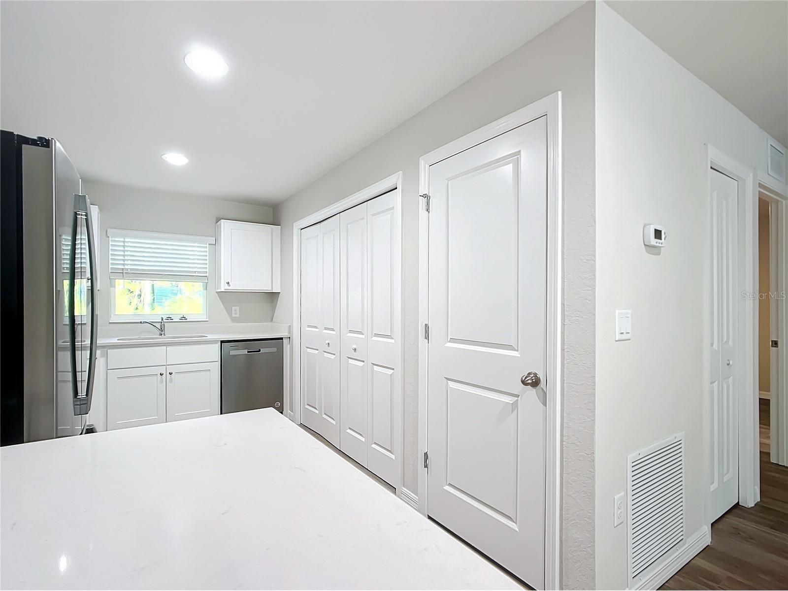 11010 N Edith Point Citrus Springs FL 34434 OM721936 image9